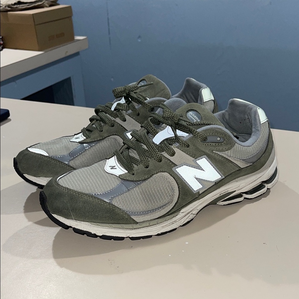 New Balance Men's Olive and Gray Sneakers